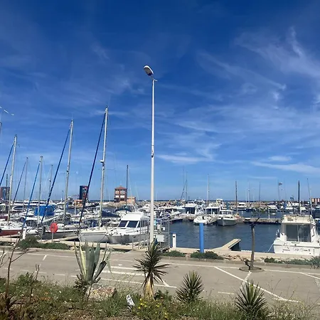 Renove,vue - 4 Pers. - Fr-1-81-742 *